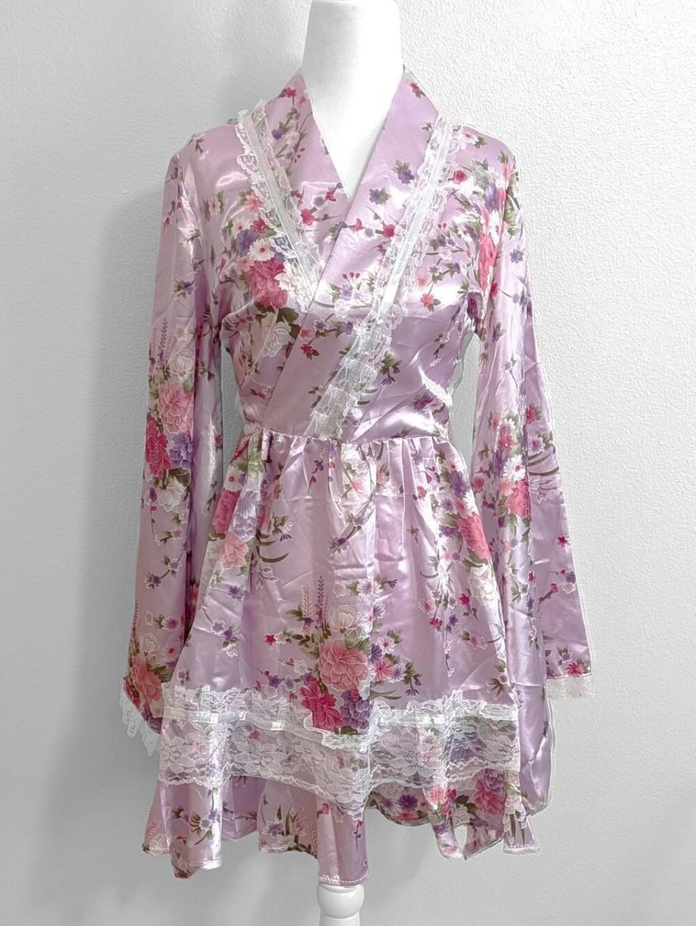 Party Doll Lilac Floral Satin White Lace Trim Japanese Mini Kimono | Size M
